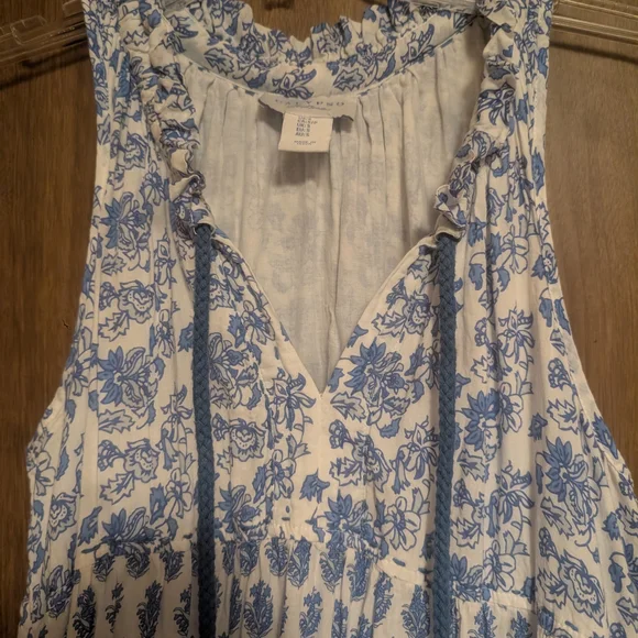 Blue Patterned Sleeveless Maxi Dress - Picture 5 of 9